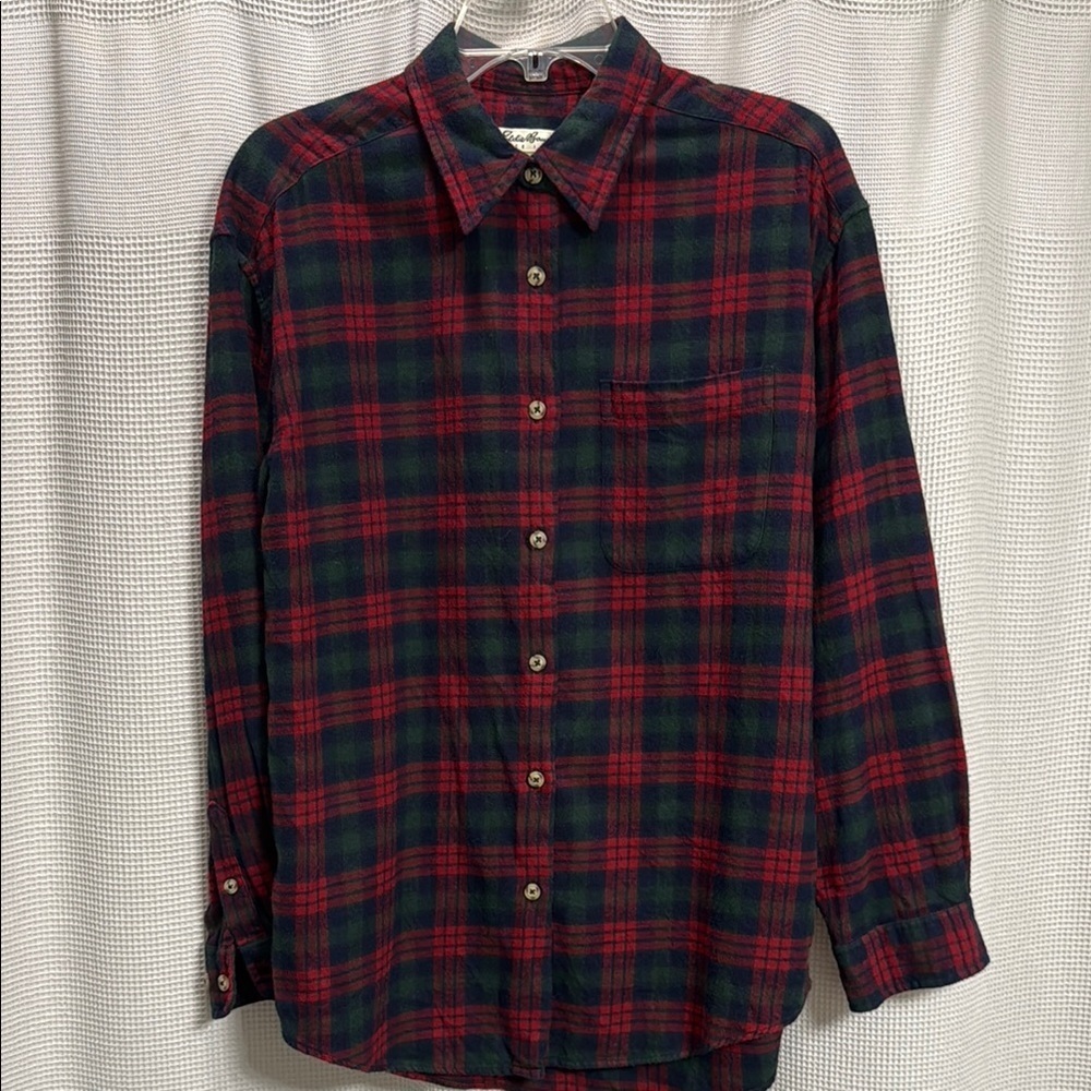 Eddie Bauer‎ Plaid Flannel Women’s Shirt SZ M oversized red/navy/green holiday